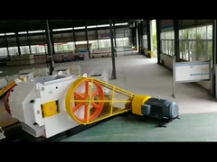 Ηλεκτρονική μηχανή για την κατασκευή τούβλων από πηλό