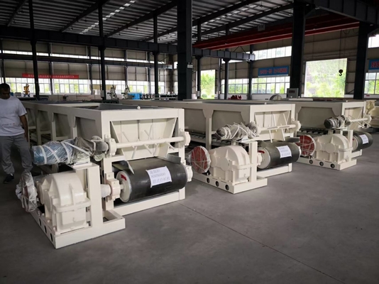 TCNL1045 Γλυκό τούβλο Box Feeder Μηχανή Αποδοτικά προμηθεύεται πηλό υλικό για στερεό και κούφιο τύπου τούβλο