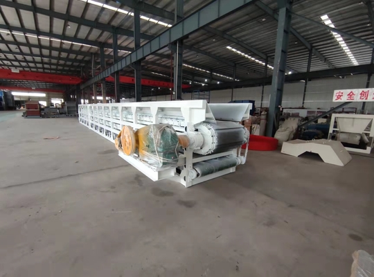 6015×2500×1750 mm TCNL Model Brick Box Feeder Machine με 1175 mm Chain Travel Track Center Distance (Απόσταση κέντρου διαδρομής αλυσίδας)