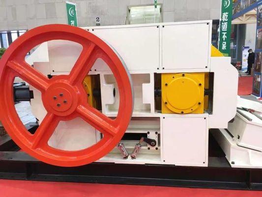 Μηχανή τριβής κυλίνδρων λευκό τούβλο μηχανή τριβής κυλίνδρων μηχανή επεξεργασίας πρώτων υλών μηχανή τριβής