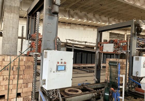 BBT Πλήρως αυτόματο Σύστημα Εκφόρτωσης &amp; Συσκευασίας Ψημένων Τούβλων χωρίς παλέτες